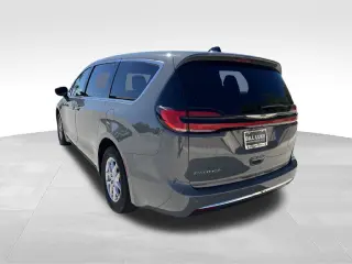2025 Chrysler Pacifica