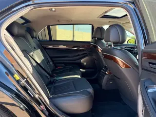 2017 Genesis G90