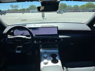 2026 Genesis GV70