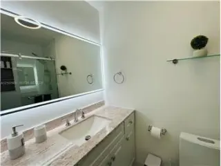 Propiedad de alquiler con 3 dormitorios y 4 baños en HOLLYWOOD