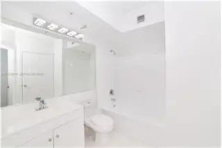 Propiedad de alquiler con 2 dormitorios y 2 baños en SUNNY ISLES BEAC