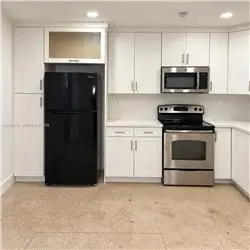 Propiedad de alquiler con 3 dormitorios y 2 baños en HOLLYWOOD