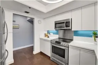 Propiedad de alquiler con 1 dormitorio y 1 baño en HOLLYWOOD