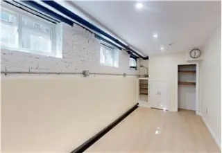 Propiedad de alquiler con 0 dormitorios y 1 baño en Allston