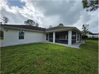 Propiedad de alquiler con 4 dormitorios y 2 baños en WEST PALM BEACH