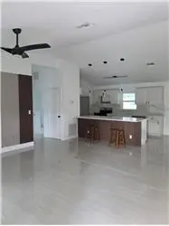 Propiedad de alquiler con 4 dormitorios y 2 baños en WEST PALM BEACH