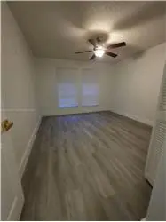 Propiedad de alquiler con 4 dormitorios y 2 baños en CORAL SPRING