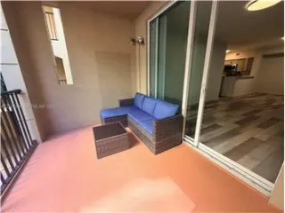 Propiedad de alquiler con 2 dormitorios y 2 baños en SUNNY ISLES BEACH