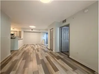 Propiedad de alquiler con 2 dormitorios y 2 baños en SUNNY ISLES BEACH