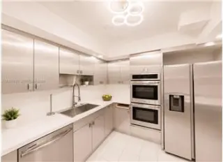 Propiedad de alquiler con 4 habitaciones y 2.5 baños en HOLLYWOOD