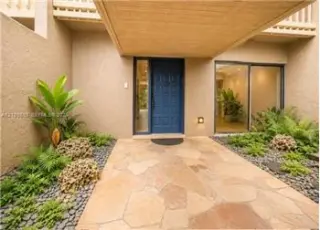 Propiedad de alquiler con 4 habitaciones y 2.5 baños en HOLLYWOOD