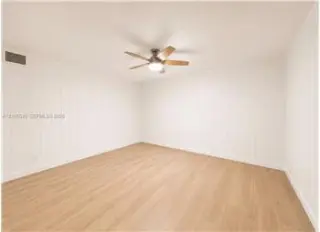 Propiedad de alquiler con 4 habitaciones y 2.5 baños en HOLLYWOOD