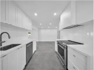 Propiedad en alquiler con 4 dormitorios y 2 baños en Hollywood