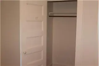 Propiedad en alquiler con 4 dormitorios y 2 baños en Watertown