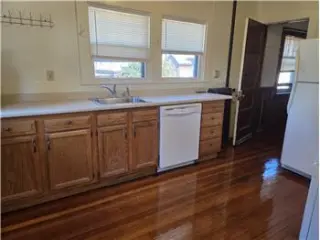 Propiedad en alquiler con 4 dormitorios y 2 baños en Watertown
