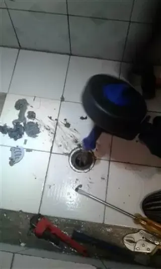 PLOMEROS 24 HORAS