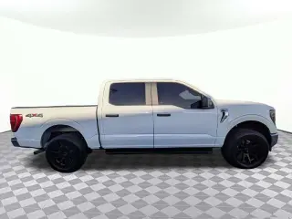Ford F-150 2023 4x4 XLT 4dr SuperCrew 5.5 ft. SB