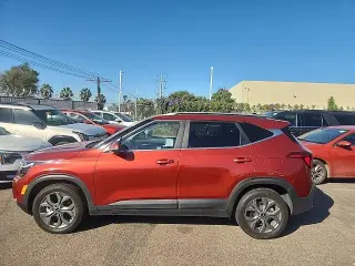 Kia Seltos 2024 AWD S 4dr SUV