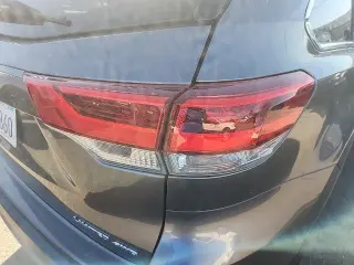 Toyota Highlander 2019 AWD Limited 4dr SUV