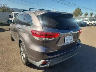 Toyota Highlander 2019 AWD Limited 4dr SUV