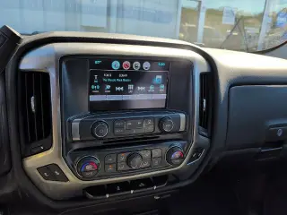 Chevrolet Silverado 1500 2017 4x2 LT 4dr Crew Cab 5.8 ft. SB