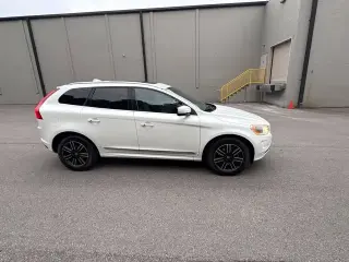 Volvo XC60 2016 T5 Drive-E Platinum SUV de 4 puertas