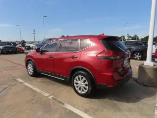 Nissan Rogue 2017 S 4dr Crossover