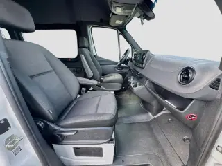 Mercedes-Benz Sprinter 2024 2500 3dr 144 in. WB Furgón de Pasajeros (2.0L I4)