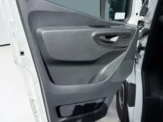 Mercedes-Benz Sprinter 2024 2500 3dr 144 in. WB Furgón de Pasajeros (2.0L I4)