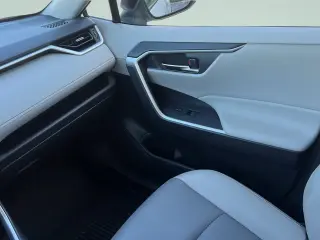 Toyota RAV4 Híbrida 2022 AWD XLE Premium SUV de 4 puertas