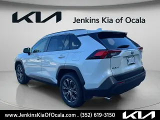 Toyota RAV4 Híbrida 2022 AWD XLE Premium SUV de 4 puertas