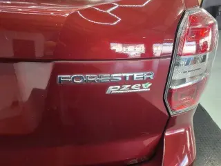 Subaru Forester 2014 con tracción en las cuatro ruedas 2.5i 4dr Wagon CVT