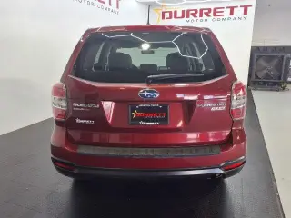 Subaru Forester 2014 con tracción en las cuatro ruedas 2.5i 4dr Wagon CVT
