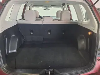 Subaru Forester 2014 con tracción en las cuatro ruedas 2.5i 4dr Wagon CVT