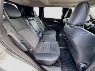 Mitsubishi Outlander 2024 SE 4dr SUV