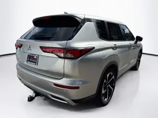 Mitsubishi Outlander 2024 SE 4dr SUV