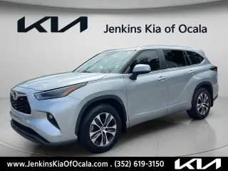 Toyota Highlander 2024 XLE 4dr SUV