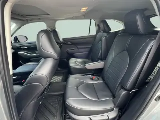 Toyota Highlander 2024 XLE 4dr SUV