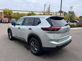 Nissan Rogue 2024 AWD S 4dr Crossover