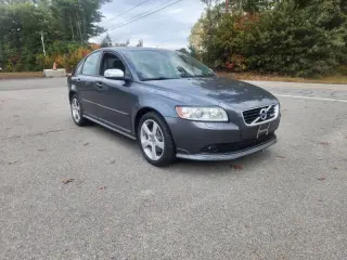 2011 Volvo S40