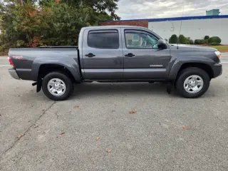 Toyota Tacoma 2015
