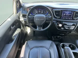 Chrysler Pacifica 2020 Touring L Plus 4dr Mini-Van