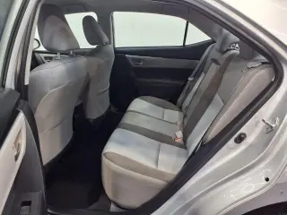 Toyota Corolla 2017 L 4 tracción sedan