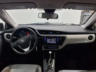 Toyota Corolla 2017 L 4 tracción sedan