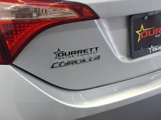 Toyota Corolla 2017 L 4 tracción sedan