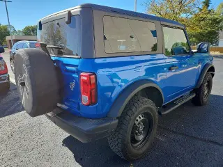 Ford Bronco 2023 4x4 Base Advanced 2dr SUV