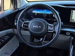 Carnaval Kia 2024 SX Prestige 4dr Mini-Van
