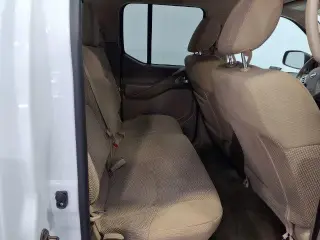 Nissan Frontier 2016 4x2 SL 4dr Crew Cab 5 ft. SB Pickup 5A (lanzamiento medio año)