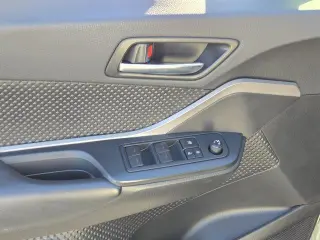 Toyota C-HR 2021 LE 4dr Crossover