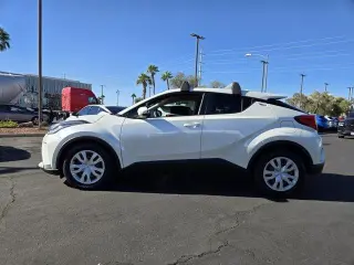Toyota C-HR 2021 LE 4dr Crossover